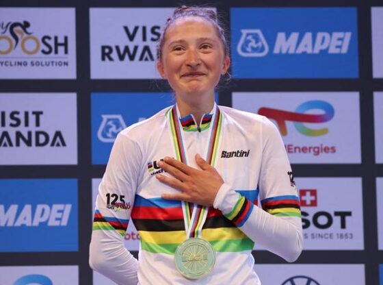 Gold-medallist Canadian rider Magdeleine Vallières-Mill on the podium in Kigali, Rwanda, September 27, 2025.