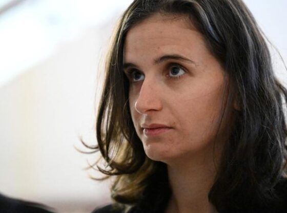 French biathlon champion Julia Simon, who was found guilty of credit card fraud, at a courthouse in the French Alps, on October 24, 2025.