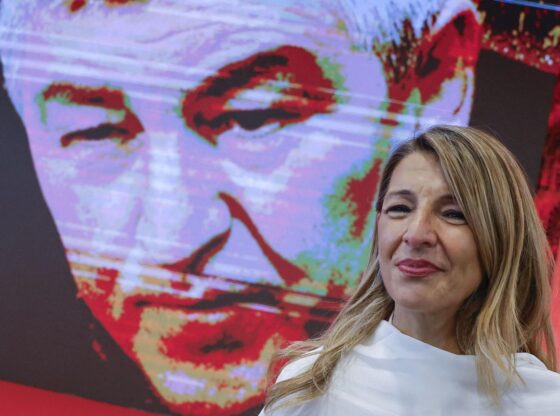 The vice president of the Government, Yolanda Díaz, during the posthumous tribute to her father Suso Díaz, former general secretary of CCOO, an event attended by hundreds of people this Friday in Santiago