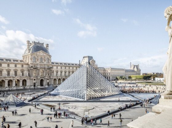 La Policía francesa detuvo a varios presuntos responsables del robo ocurrido el pasado fin de semana en el Museo del Louvre, confirmó la Fiscalía de París.