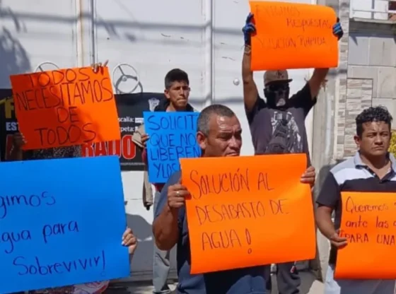 Owners of water purifiers in eastern Edomex began to close their establishments due to lack of water supply.