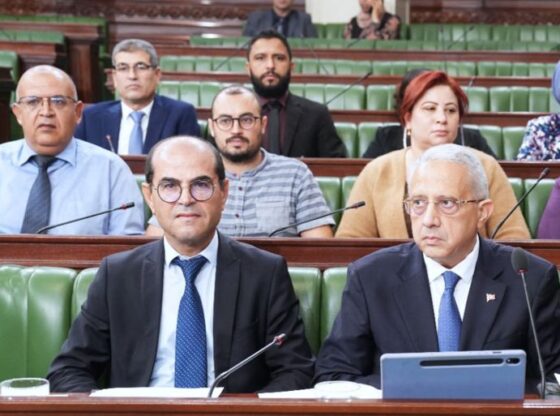 Minister of Health Mustafa Al-Ferjani (right) with Minister of Equipment Salah Al-Zawari (House of People’s Representatives)