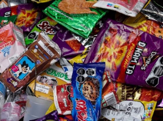 Las personas que consumen poca azúcar durante la infancia tienen menos probabilidades de sufrir infartos, insuficiencia cardíaca o accidentes cerebrovasculares.
